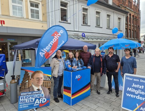 Hochzufriedene Gesichter an allen Infoständen – viertes Wochenende mit 6 Infoständen parallel